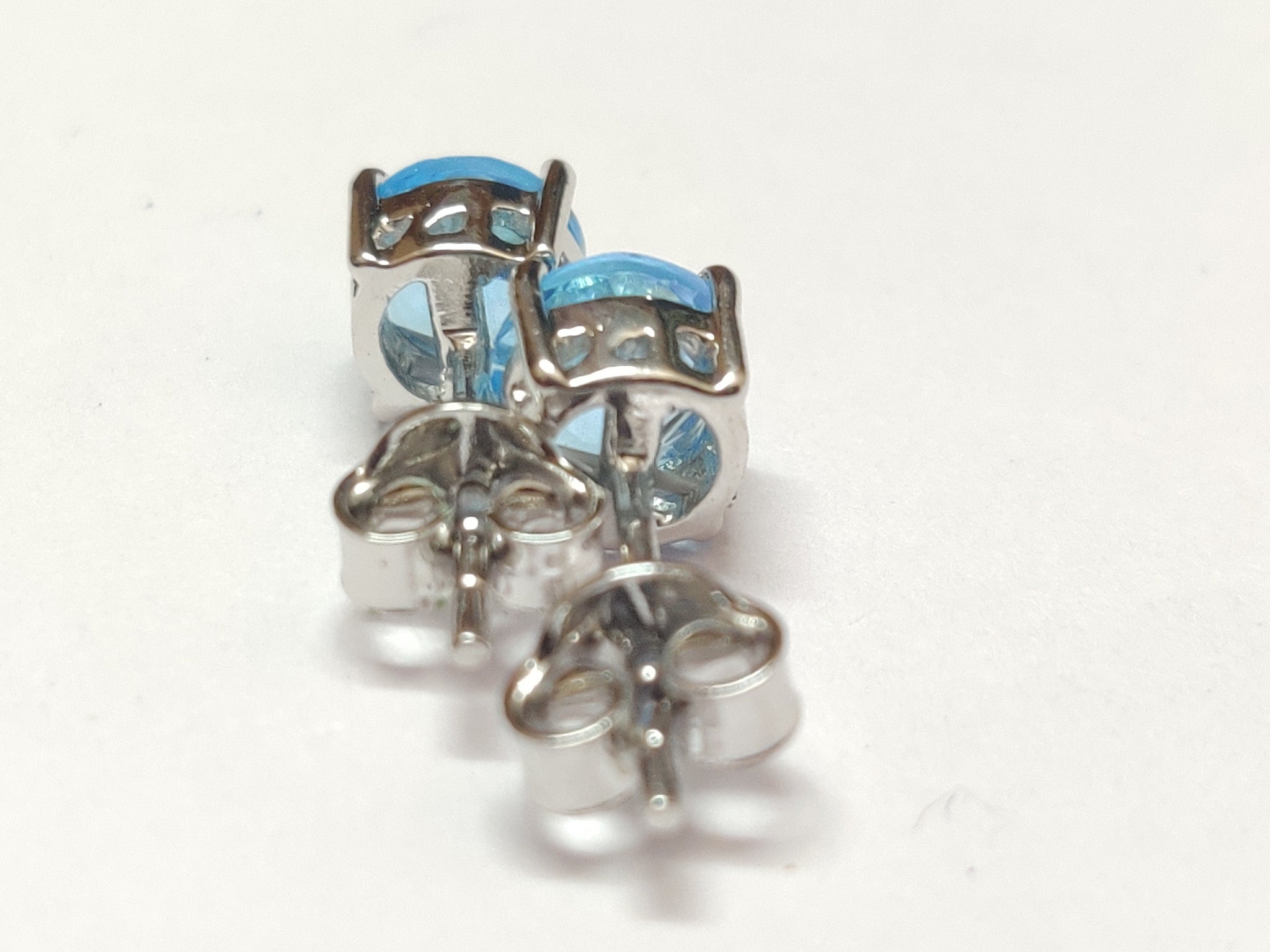 Swiss Topaz Stud Earrings 2.5 Ct Natural Swiss Blue Topaz 7 mm Round Swiss Topaz Ear Studs Blue Gemstone Ear Studs Birthstone Ear Studs