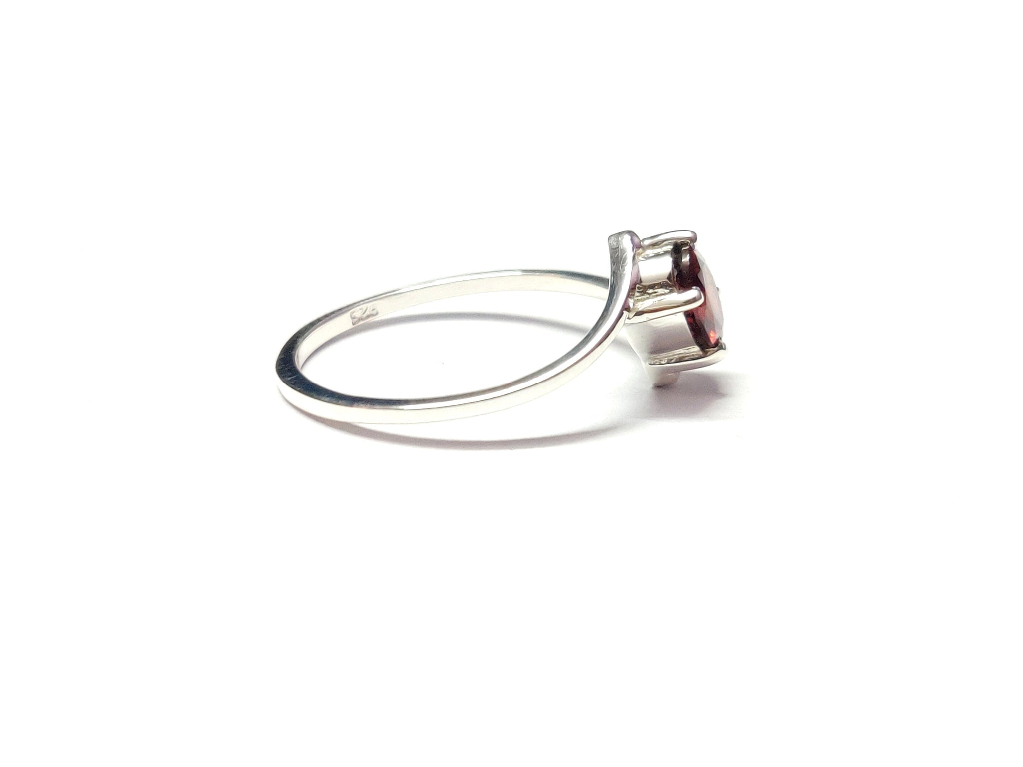 Sterling Silver Garnet Stacking Ring 5x7 mm Oval Garnet Stackable Band January Birthstone Ring Red Garnet Twist Ring Natural Garnet Band