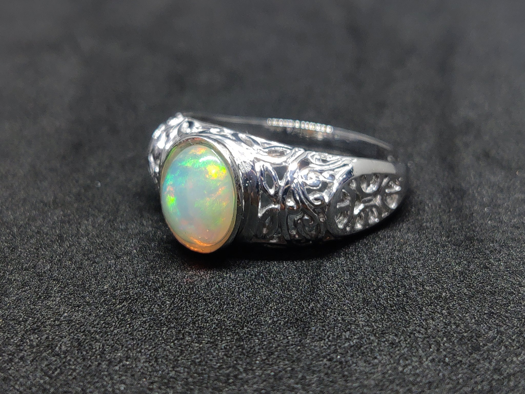 Natural Opal Promise Band Opal Art Deco Band Big Opal Engagment Band October Birthstone Band 8x10 mm Oval Opal Art Deco Pre Wedding Ring