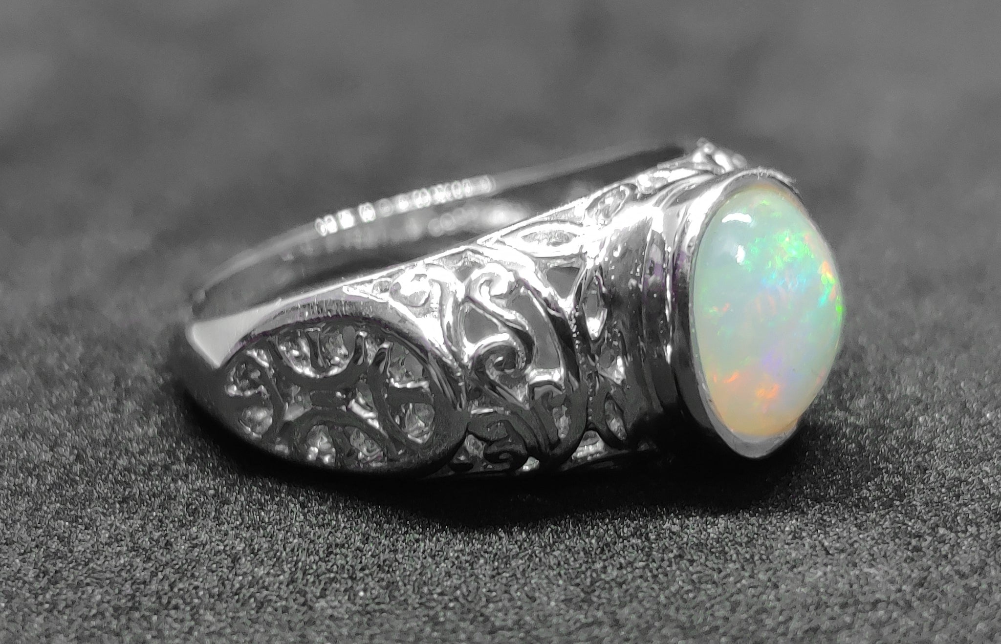 Natural Opal Promise Band Opal Art Deco Band Big Opal Engagment Band October Birthstone Band 8x10 mm Oval Opal Art Deco Pre Wedding Ring
