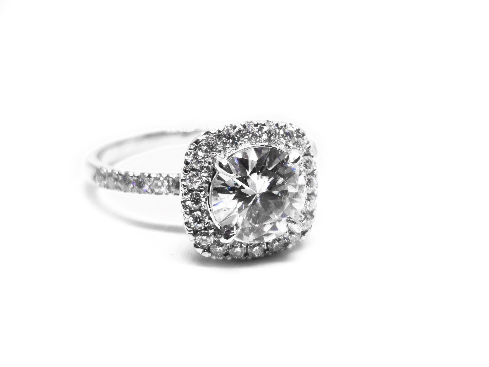 Round Moissanite Engagement Ring Beautiful 2 Carat Moissanite Wedding Ring Natural Moissanite Diamond Anniversary Ring Unqiue MoissaniteRing