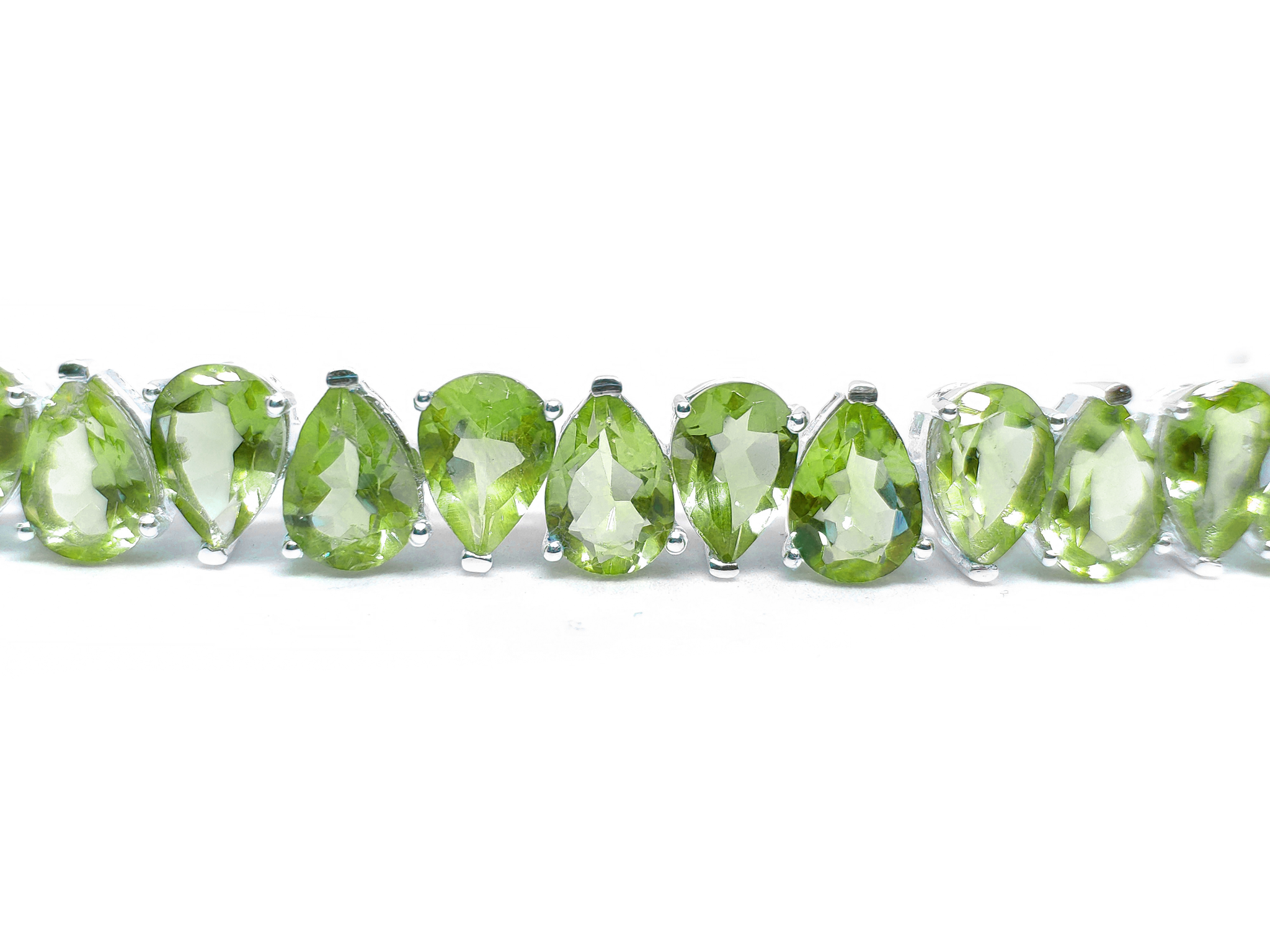 Peridot Pear Cut Bracelet 925 Silver Peridot Tennis Bracelet 7x10 mm Pear Bracelet Green Peridot Bracelet August Birthstone Bracelet