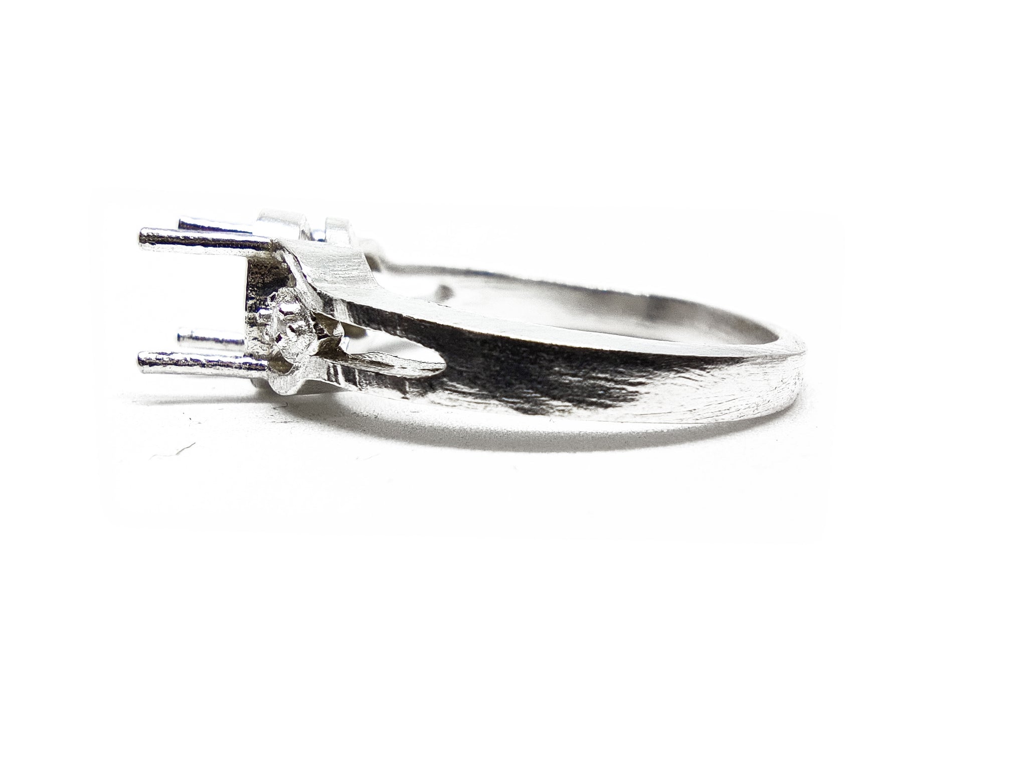925 Silver 6x8 mm Oval Ring Blanks 925 Silver 6x8 mm Oval Ring Blanks Band Simple Solitaire 6x8 mm Oval Ring Setting