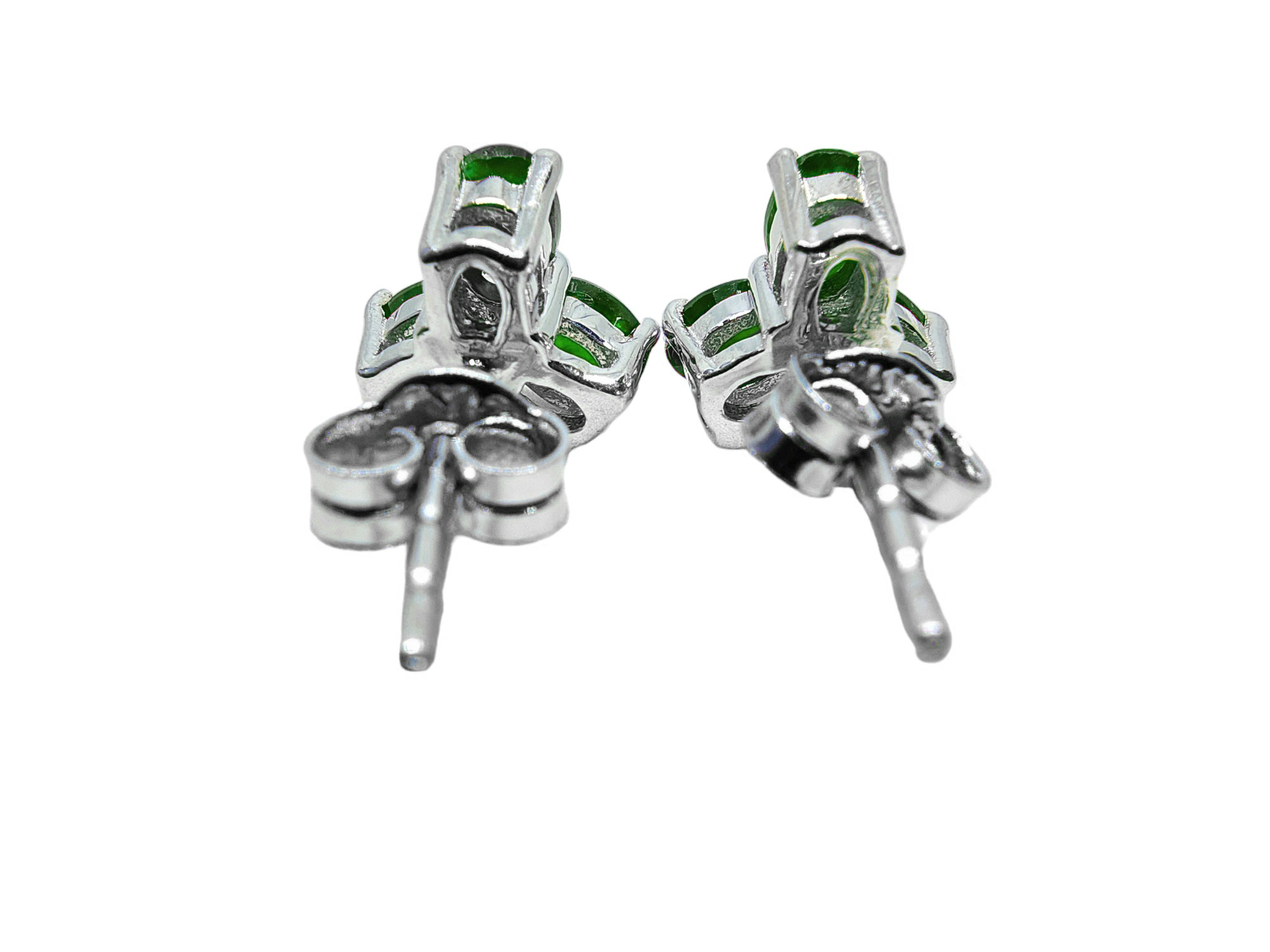 Natural Emerald Ear Studs Genuine Emerald Flower Ear Studs May Birthstone Emerald Stud Earrings 925 Silver Emerald Birthstone Ear Stud Green Emerald EarStud