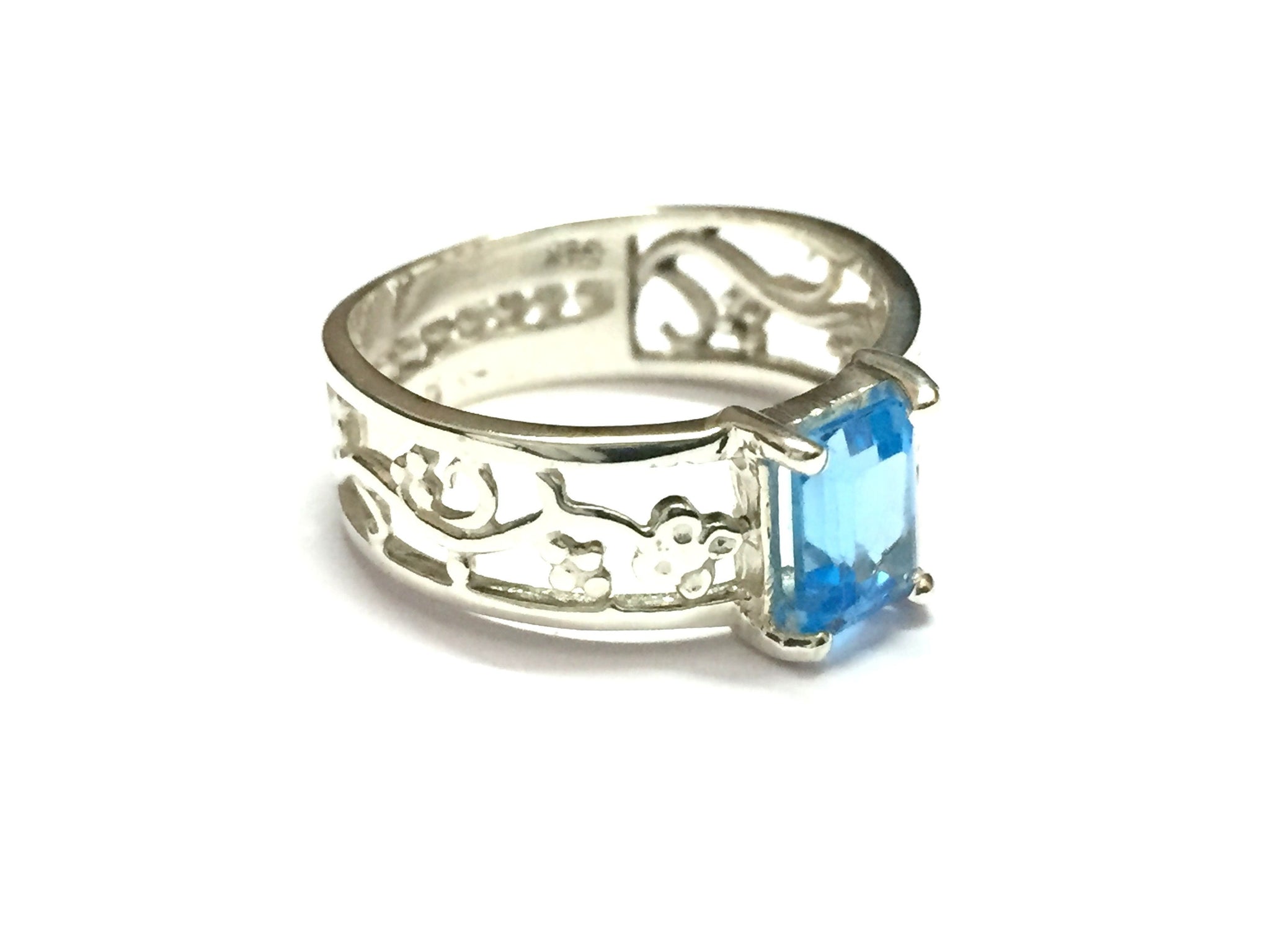 Beautiful Blue Topaz Ring Vintage Floral Ring Topaz Vintage Ring Anniversary Ring Natural Blue Topaz Ring Sky Blue Topaz