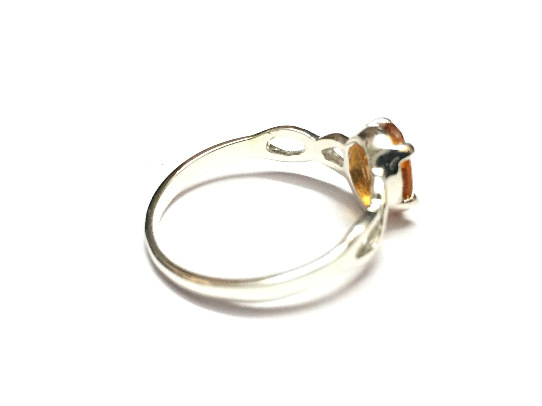 Beautiful Citrine Ring Twisted Silver Citrine Ring Yellow Citrine 6x8 mm Ring Oval Citrine Ring November Ring Birthstone Ring