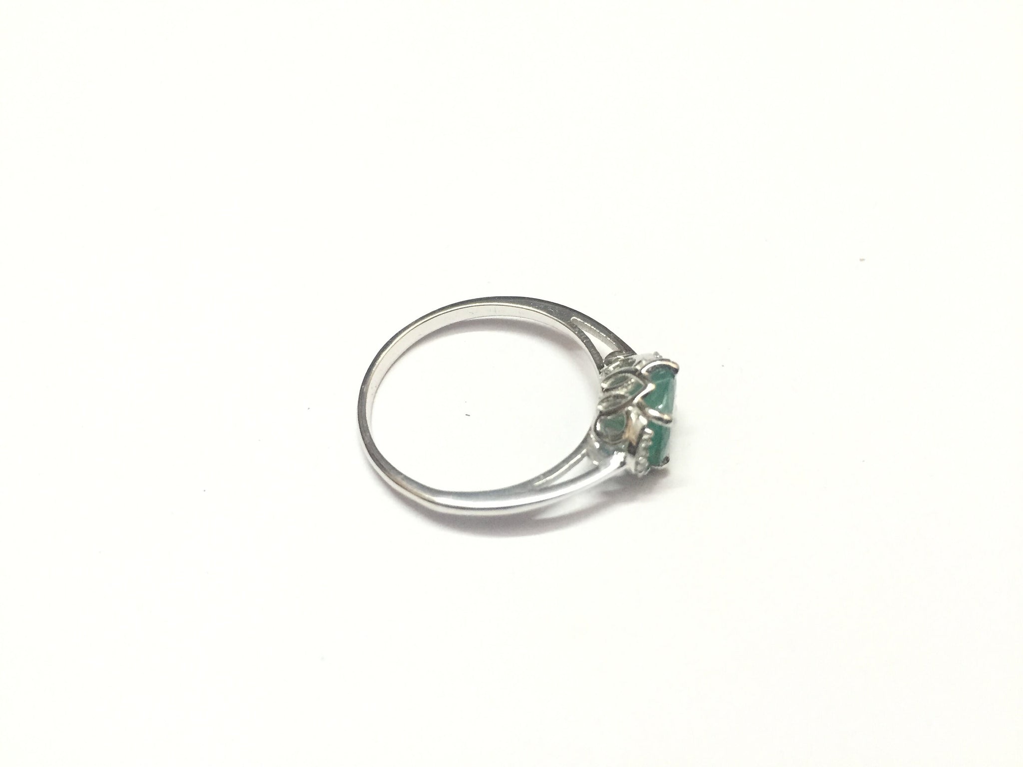 Beautiful Emerald Ring Sterling Silver 6x8 mm Oval Emerald Ring Emerald Ring Men Emerald Dainty Ring Natural Emerald Ring May Birthstone