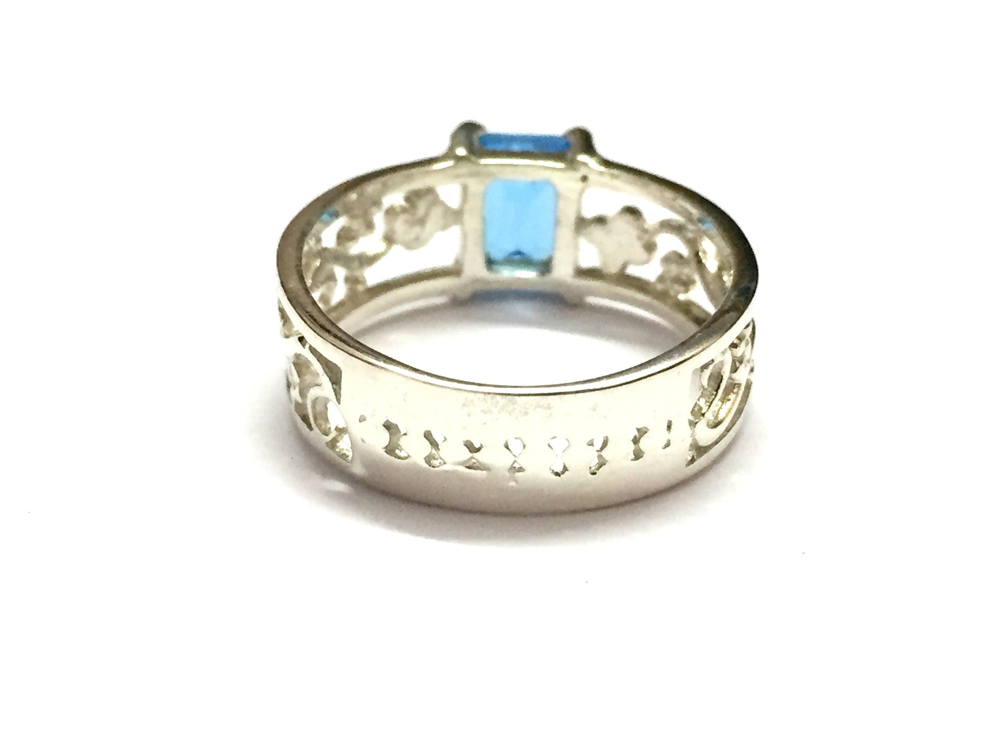 Beautiful Blue Topaz Ring Vintage Floral Ring Topaz Vintage Ring Anniversary Ring Natural Blue Topaz Ring Sky Blue Topaz