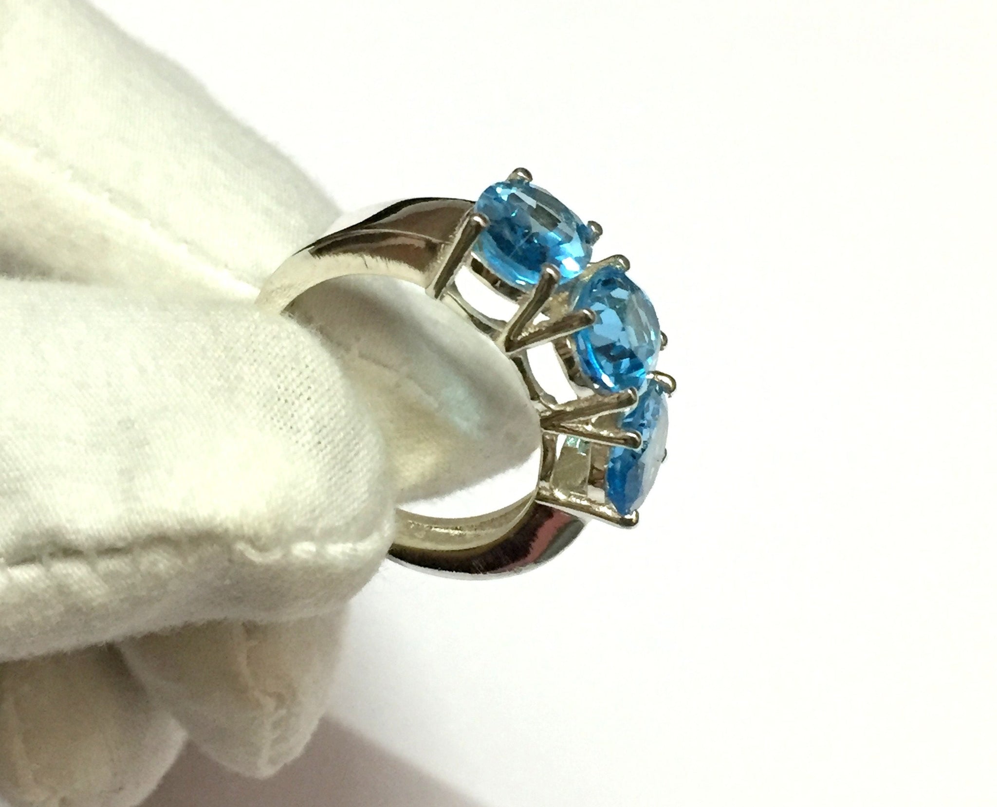 Natural Swiss Blue Topaz Ring 3 Stone Blue Topaz Silver Ring 925 Sterling Silver Blue Topaz Ring Topaz Rings Women 6.5 Ct Blue Topaz Rings