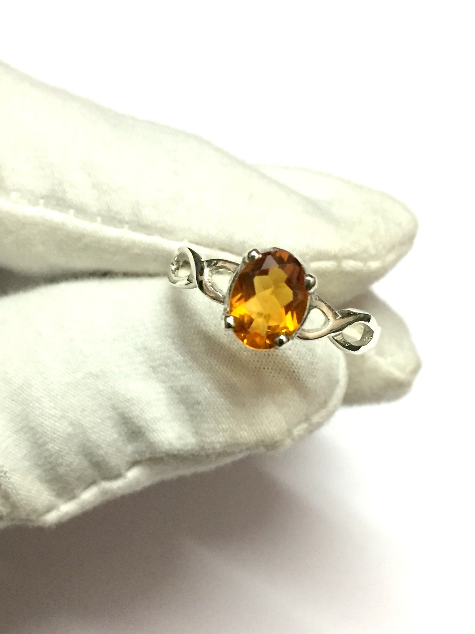 Beautiful Citrine Ring Twisted Silver Citrine Ring Yellow Citrine 6x8 mm Ring Oval Citrine Ring November Ring Birthstone Ring