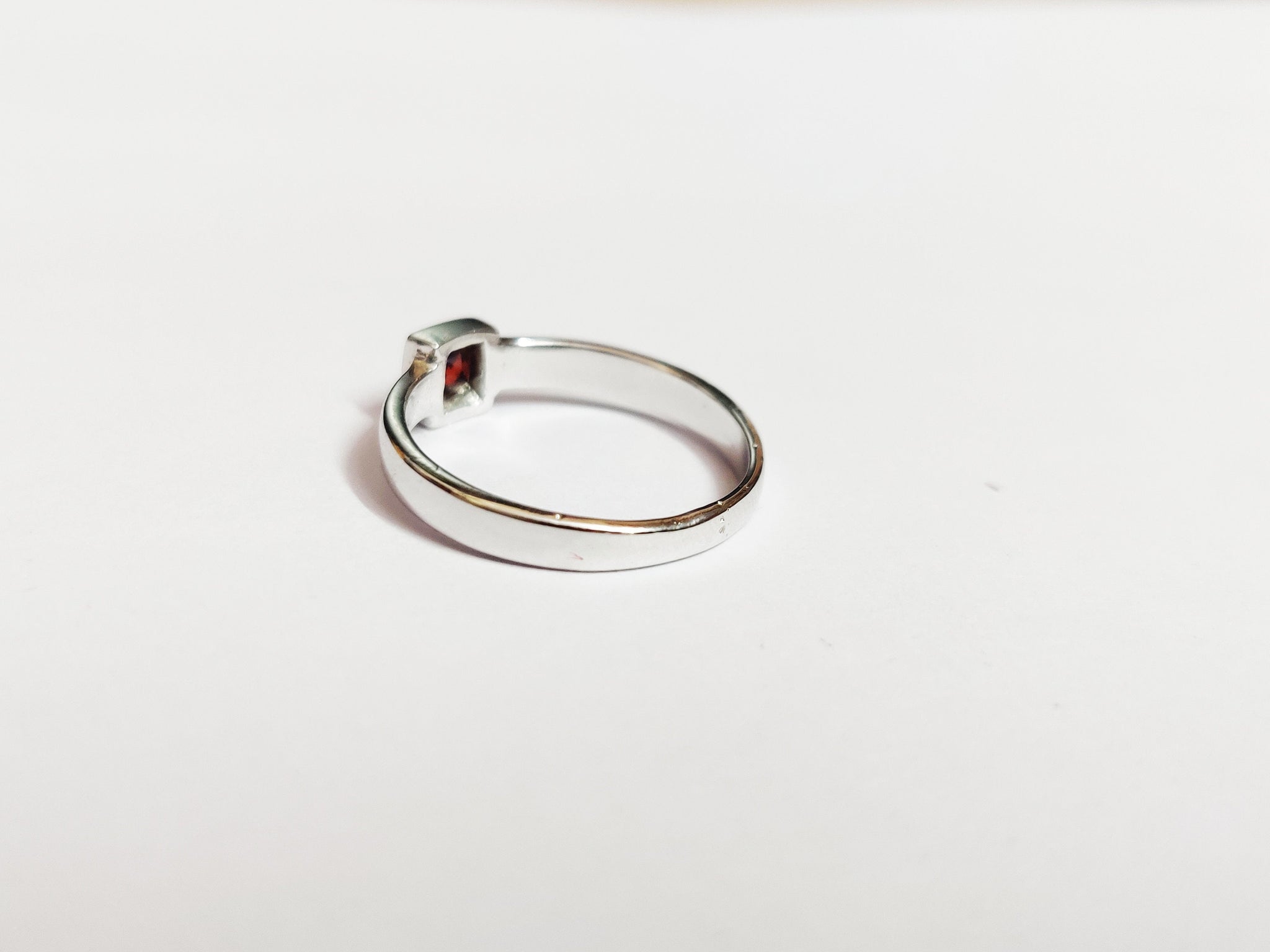 Silver Garnet Ring Natural Garnet Promise Ring Garnet Band Blood Red Garnet Ring 925 Sterling Silver Garnet Ring
