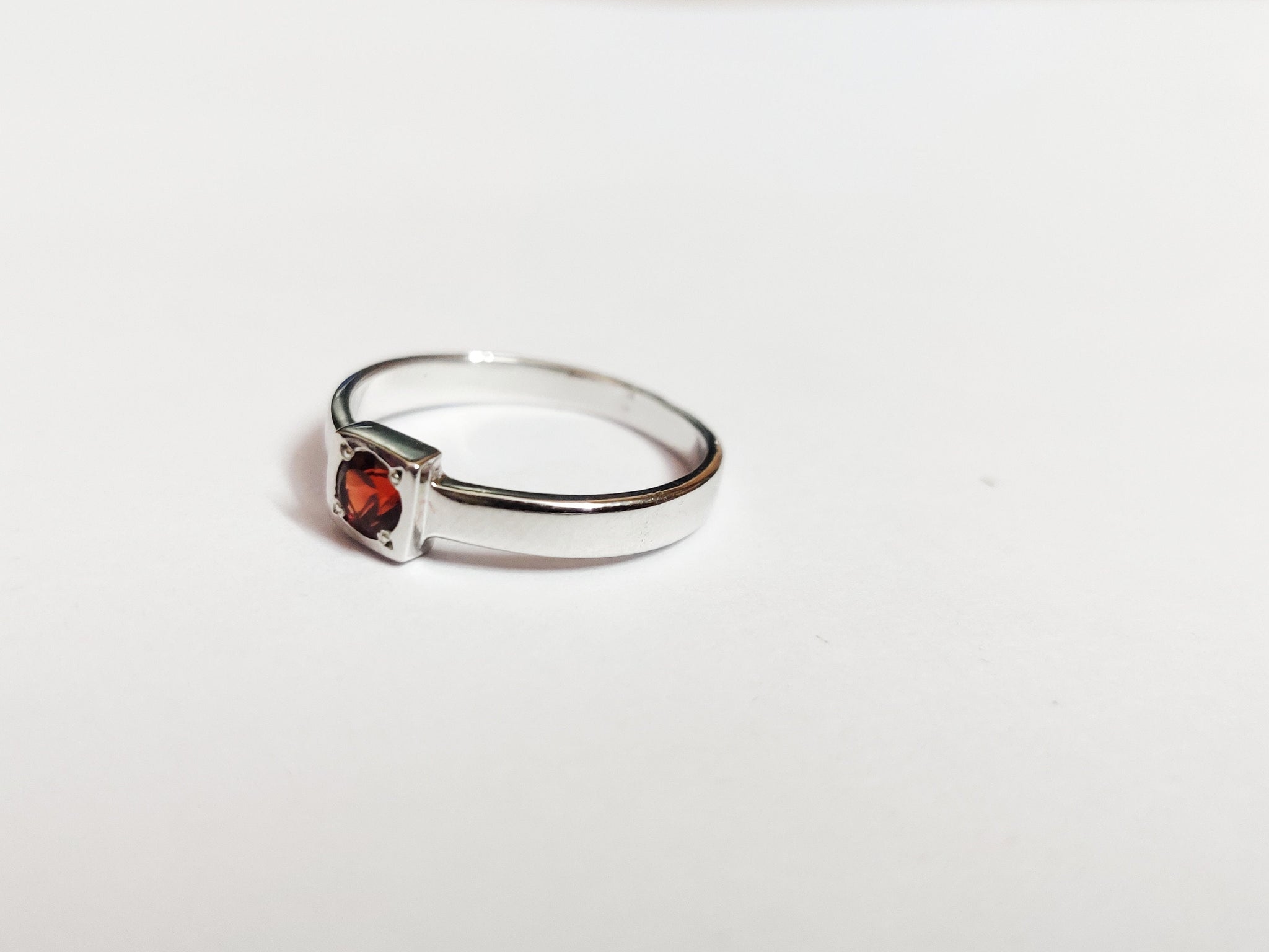 Silver Garnet Ring Natural Garnet Promise Ring Garnet Band Blood Red Garnet Ring 925 Sterling Silver Garnet Ring