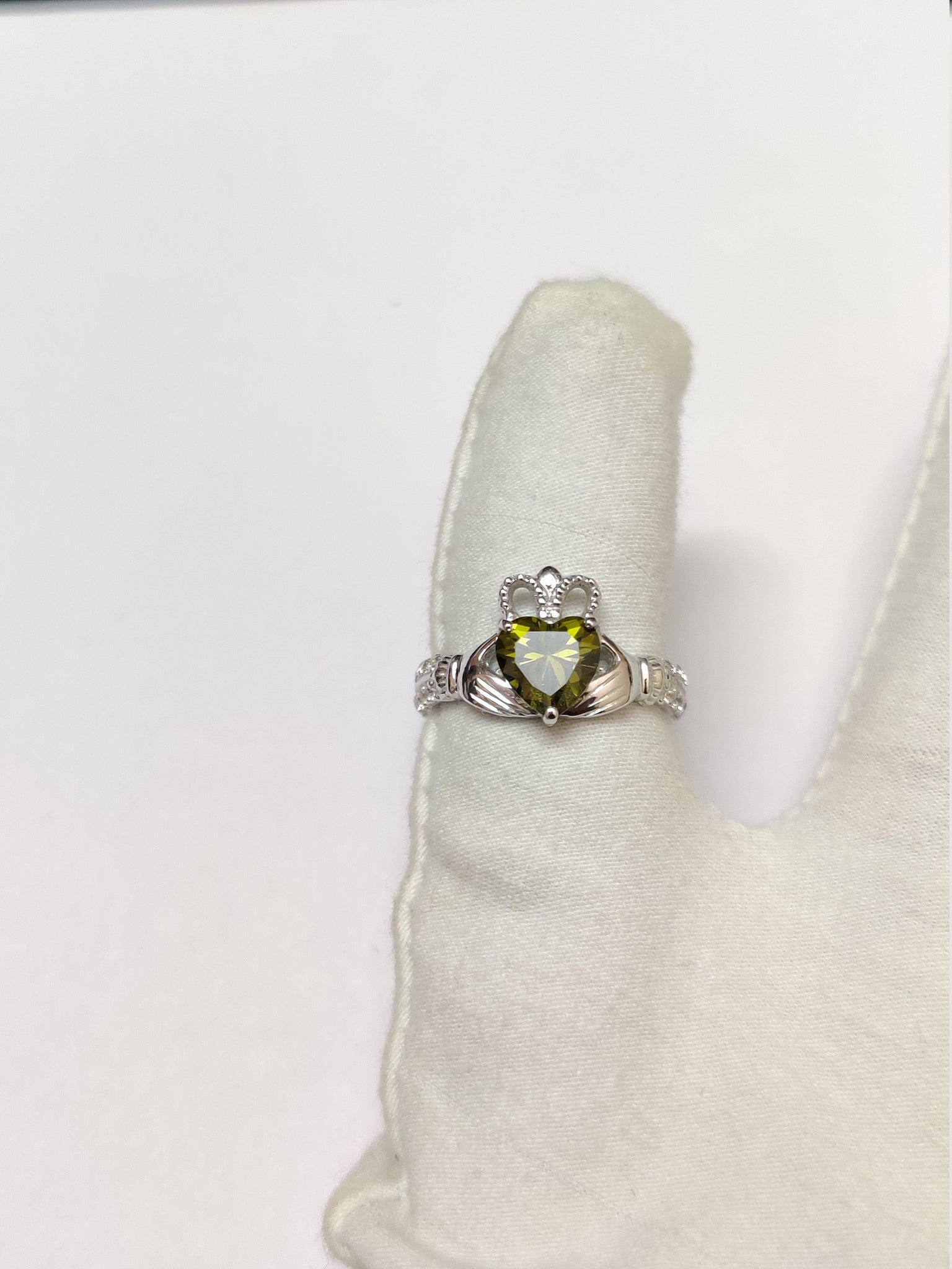Sterling Silver Claddagh Ring Silver Irish Ring Peridot Color CZ Heart Ring Silver Promise Ring 925 Sterling Silver Irish Claaddagh Ring