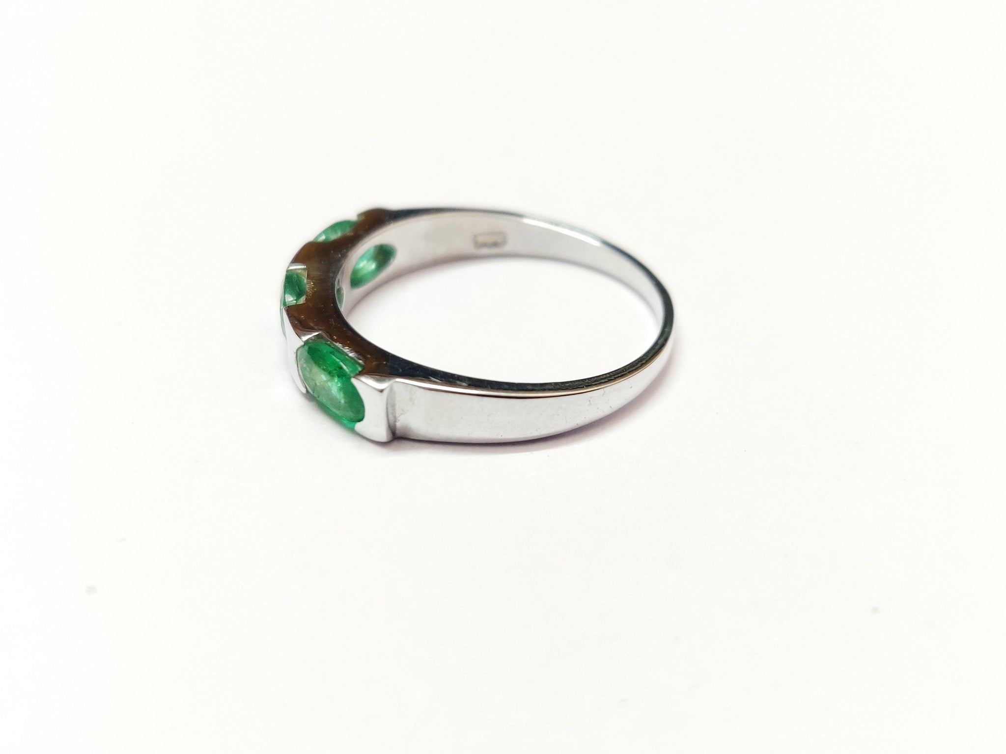 Silver Emerald Ring Men 1.5 Ct High Quality Emerald Band 4x6 mm Oval Emerald Ring 3 Stone Emerald Ring 925 Sterling Silver Mens Emerald Ring