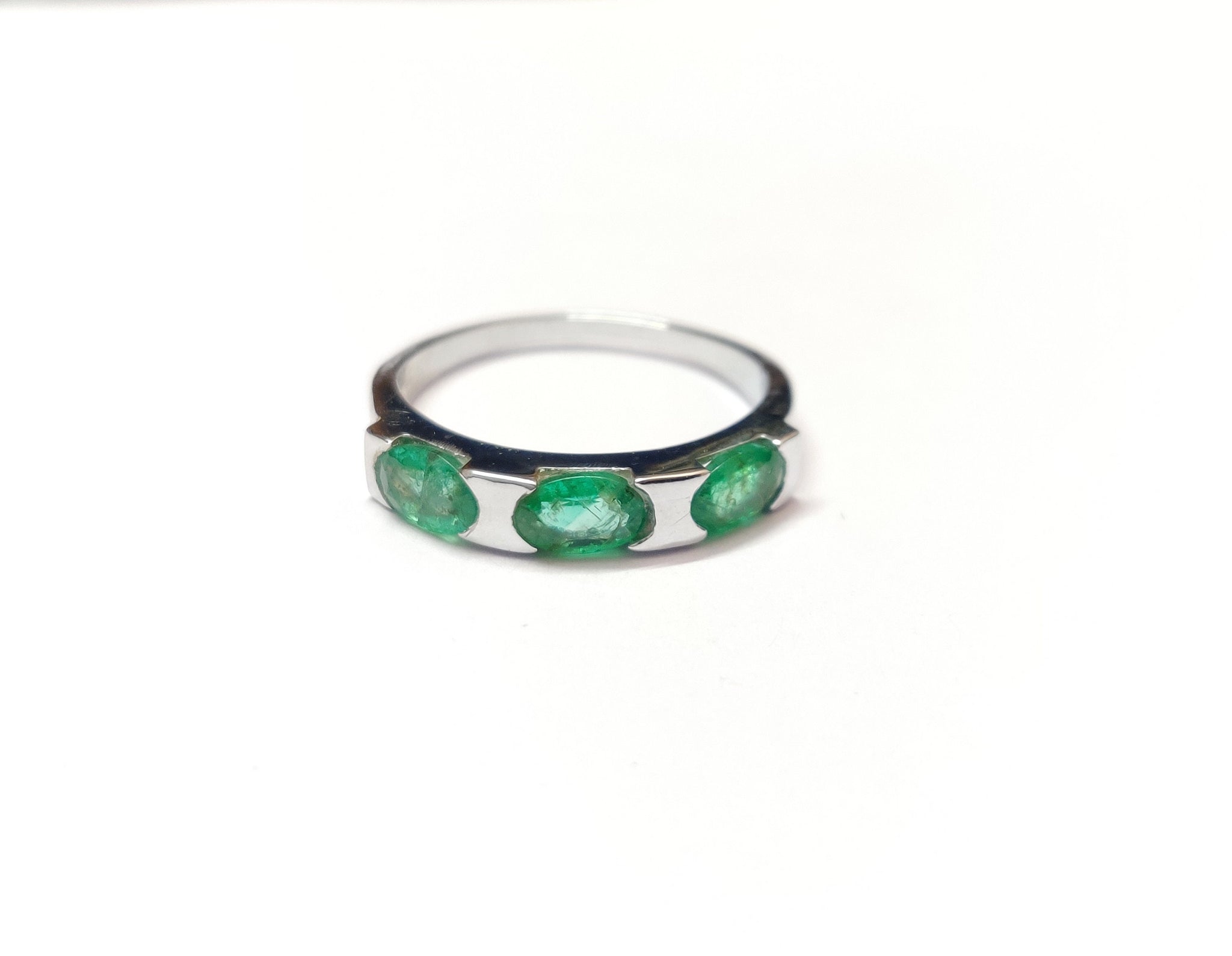 Silver Emerald Ring Men 1.5 Ct High Quality Emerald Band 4x6 mm Oval Emerald Ring 3 Stone Emerald Ring 925 Sterling Silver Mens Emerald Ring