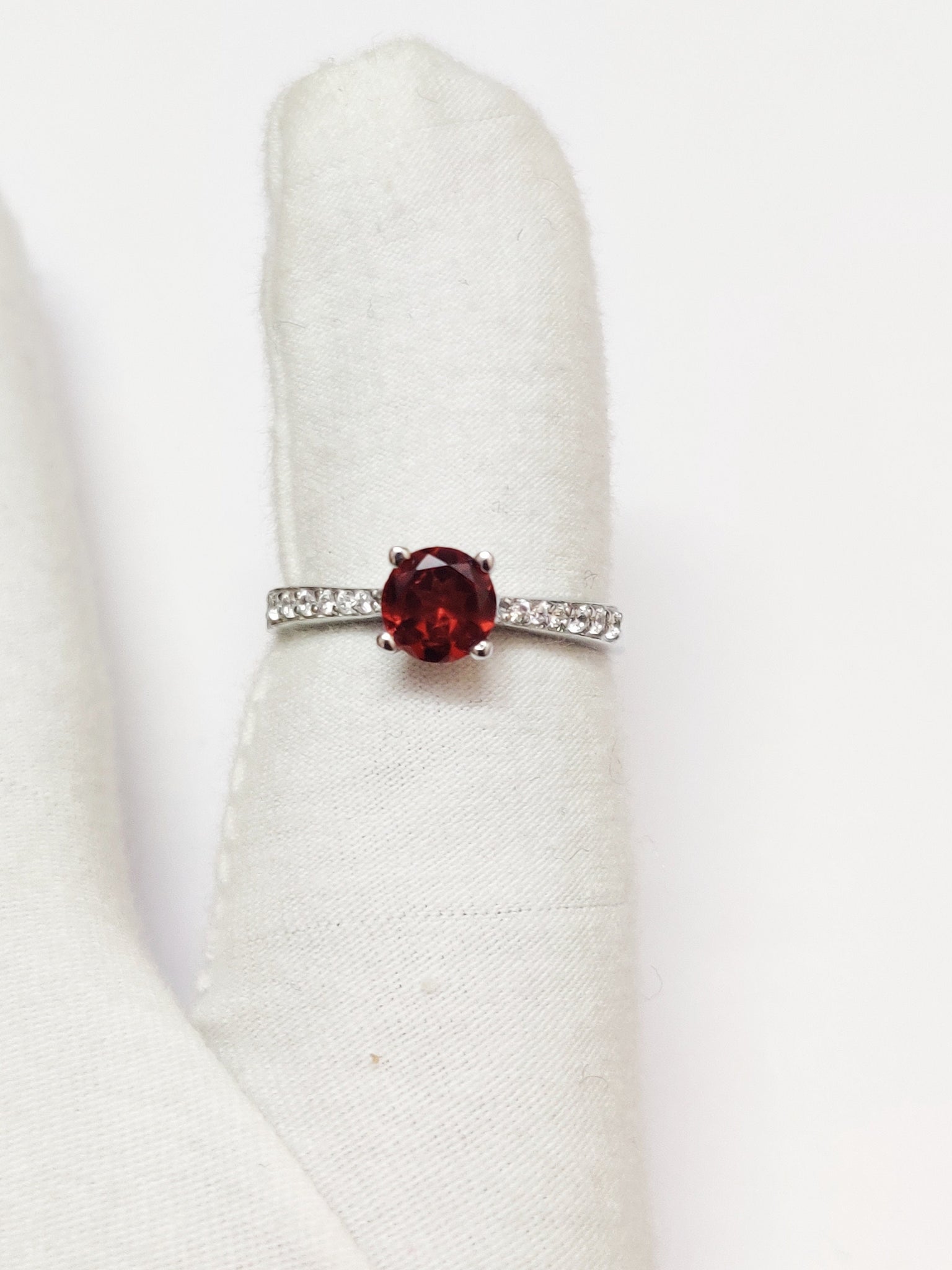 Silver Garnet Engagement Ring Garnet Solitaire Ring AAA Quality 1 Ct Garnet 925 Sterling Silver Garnet Ring Garnet Jewelry January Ring
