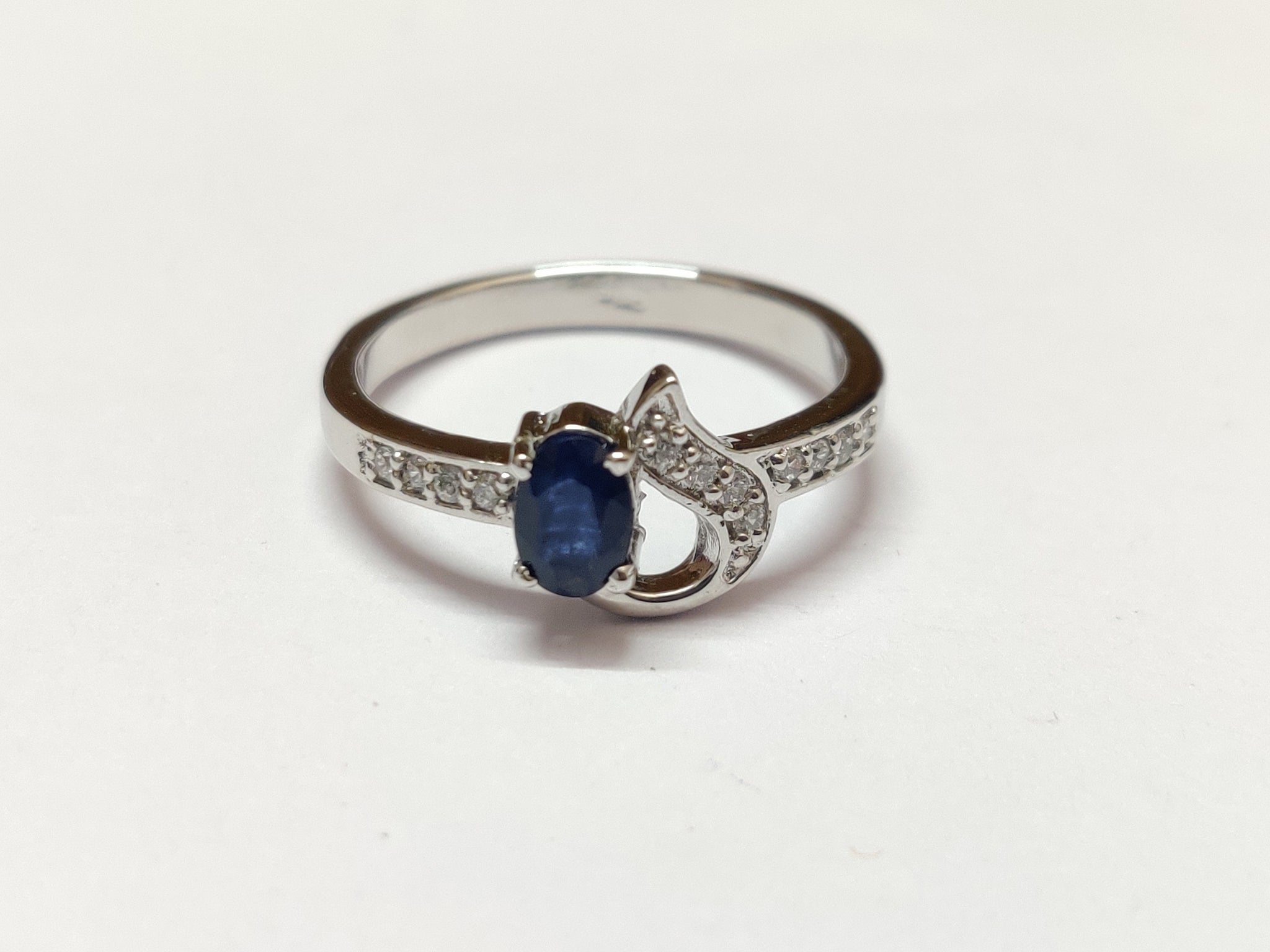 Blue Sapphire Ring 0.6 Ct Natural Blue Sapphire Ring Genuine Sapphire Ring Silver Blue Sapphire Ring Oval Sapphire September Birthstone Ring
