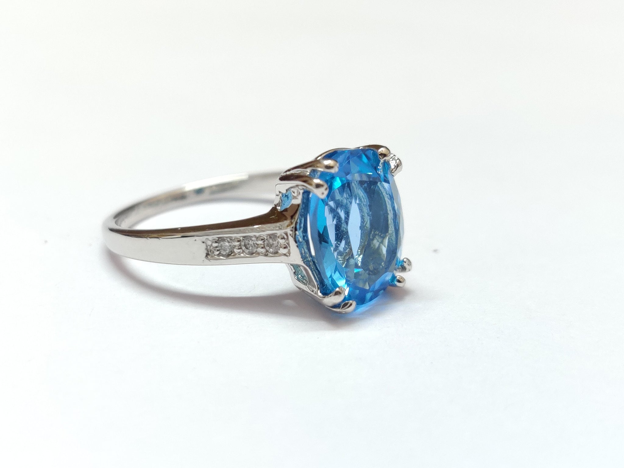 Swiss Blue Topaz Ring 6 Ct Natural Swiss Blue Topaz 10x12 mm Oval Ring Large Swiss Topaz Ring Swiss Blue Topaz Wedding Ring Promise Ring