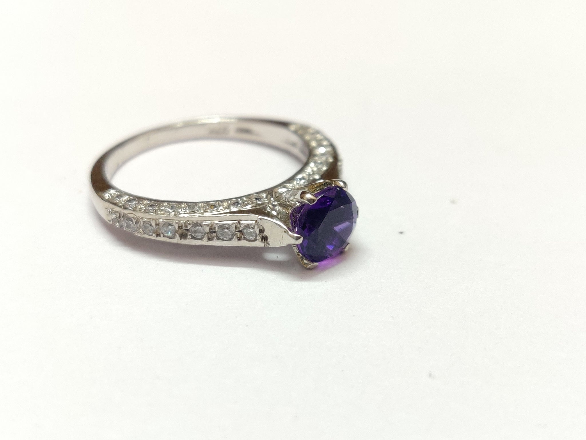 Silver Amethyst Ring 1 Ct Amethyst Engagement Ring 6 mm Round Amethyst Engagement Ring Amethyst Wedding Ring February Birthstone Ring