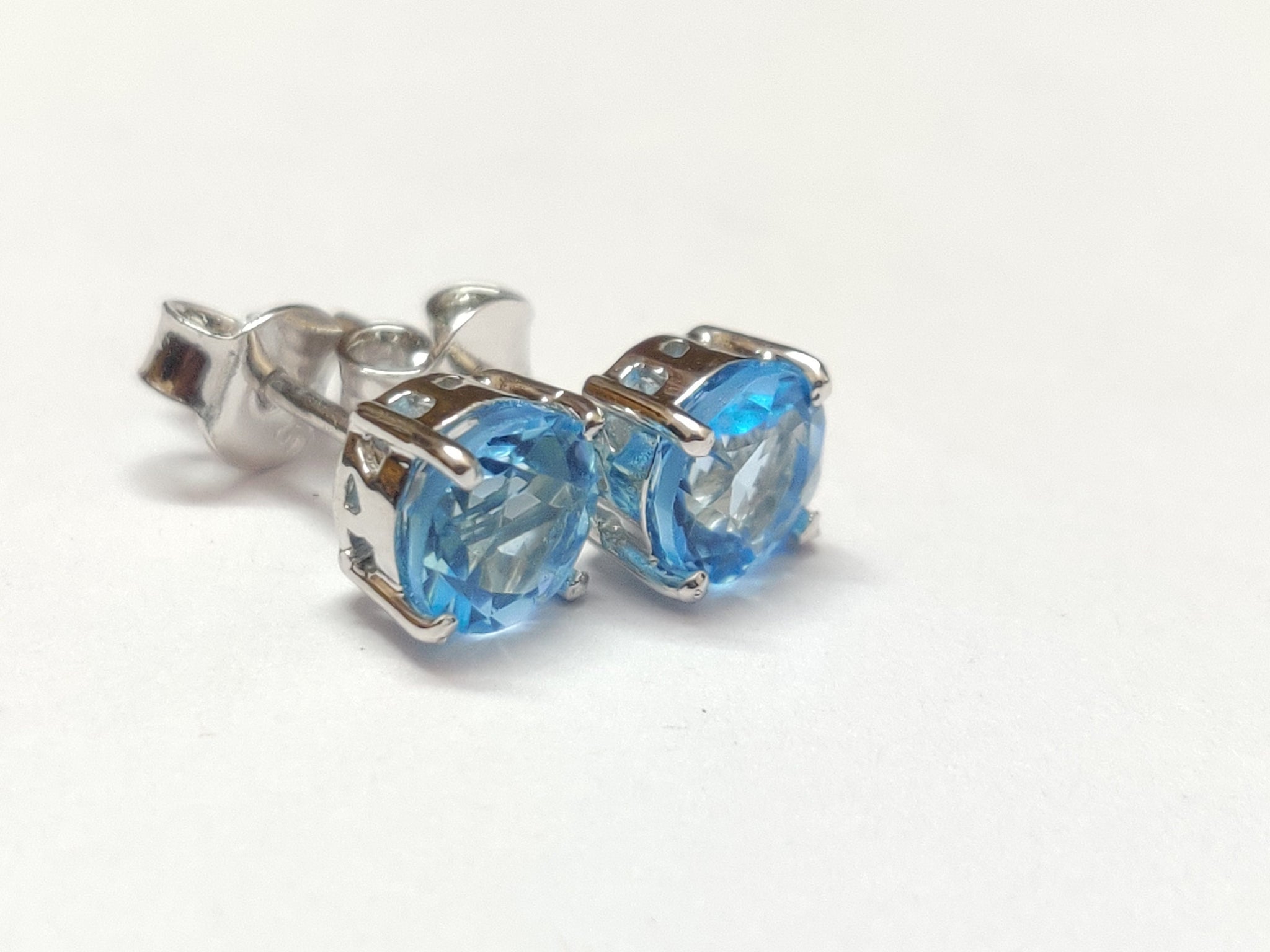 Swiss Topaz Stud Earrings 2.5 Ct Natural Swiss Blue Topaz 7 mm Round Swiss Topaz Ear Studs Blue Gemstone Ear Studs Birthstone Ear Studs