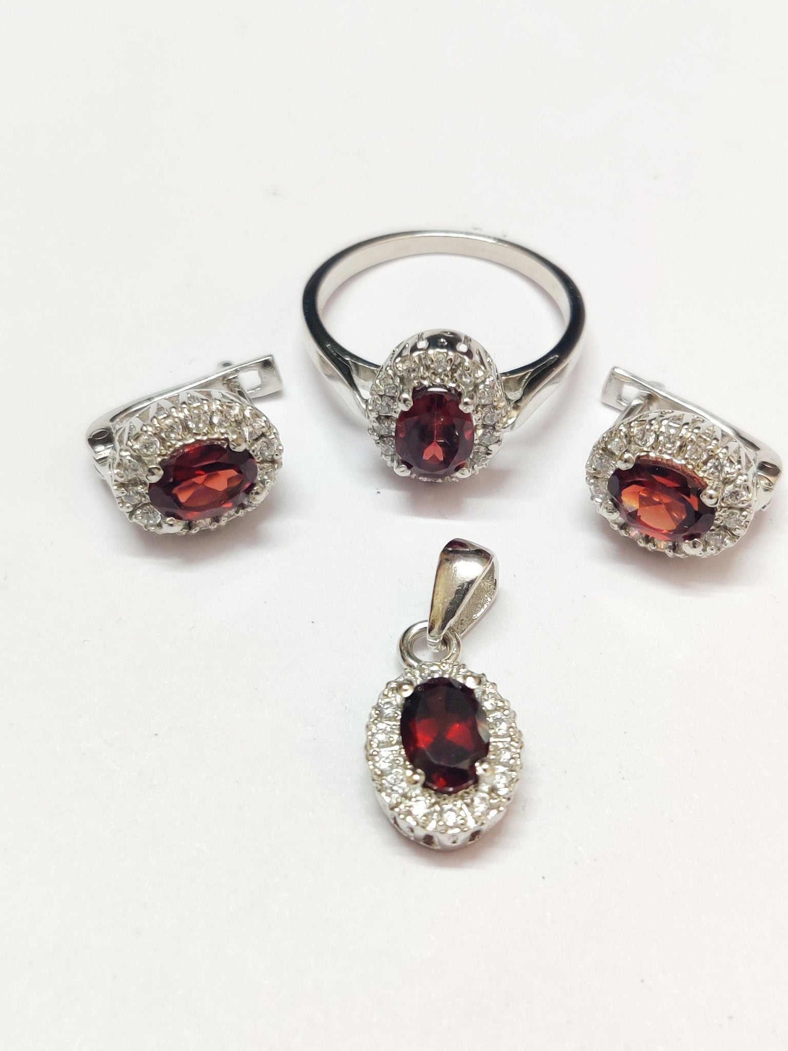 Silver Red Garnet Jewelry Set Garnet Cluster Jewelry Set 3.2 Ct Natural Garnet 5x7 mm Oval January Birthstone Set Jewelry Set For Mother