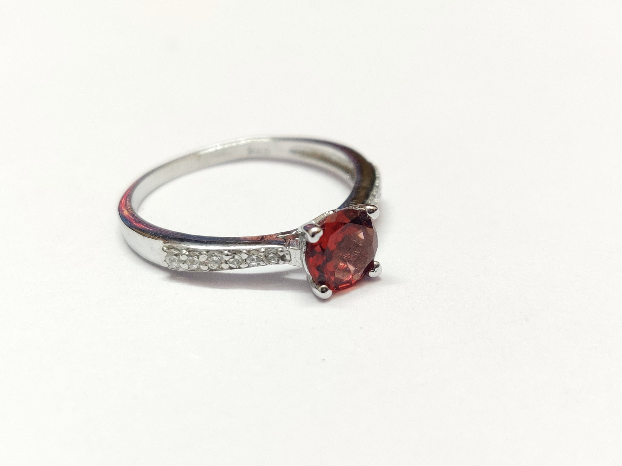 Silver Garnet Engagement Ring Garnet Solitaire Ring AAA Quality 1 Ct Garnet 925 Sterling Silver Garnet Ring Garnet Jewelry January Ring