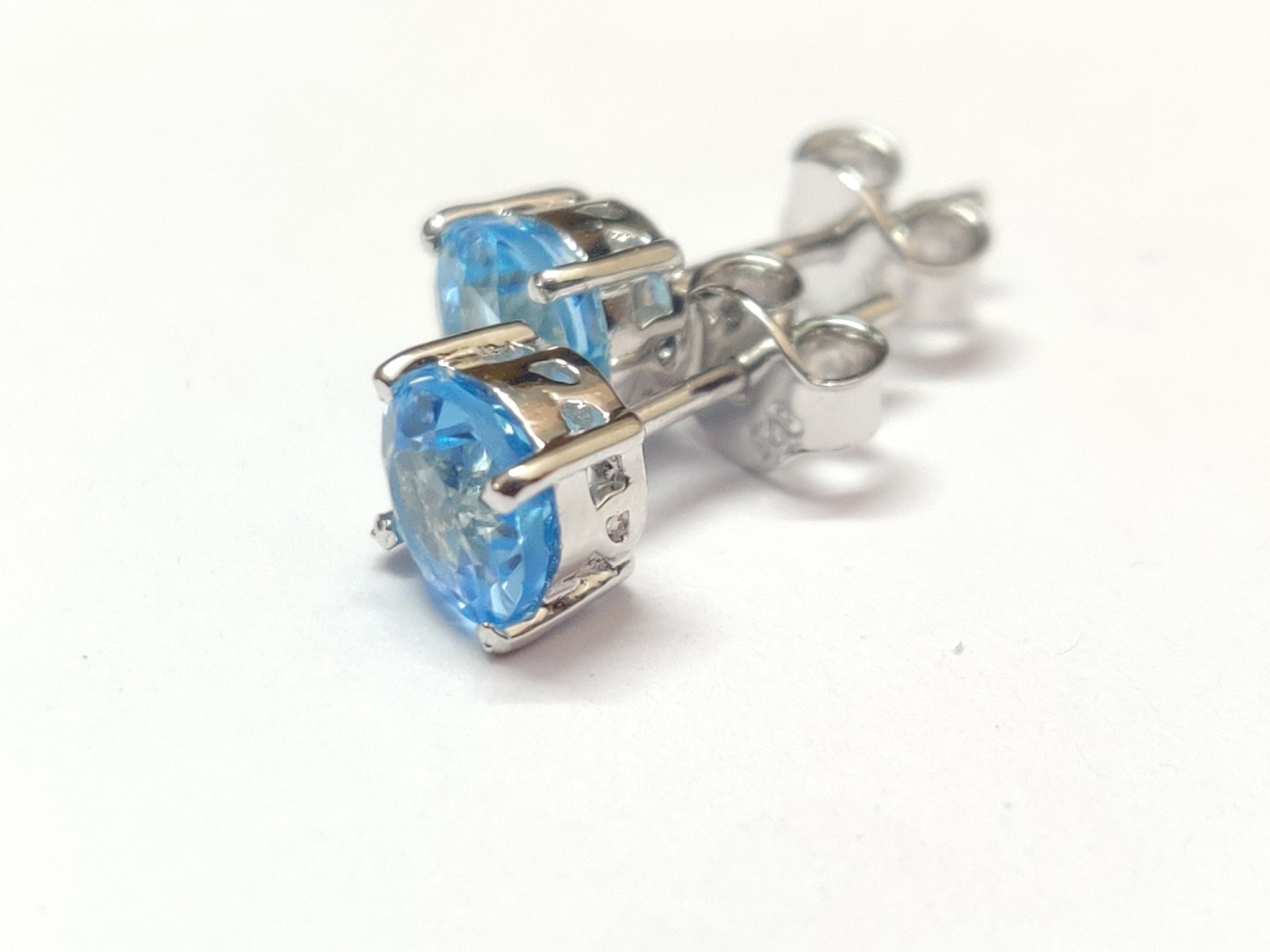 Swiss Topaz Stud Earrings 2.5 Ct Natural Swiss Blue Topaz 7 mm Round Swiss Topaz Ear Studs Blue Gemstone Ear Studs Birthstone Ear Studs