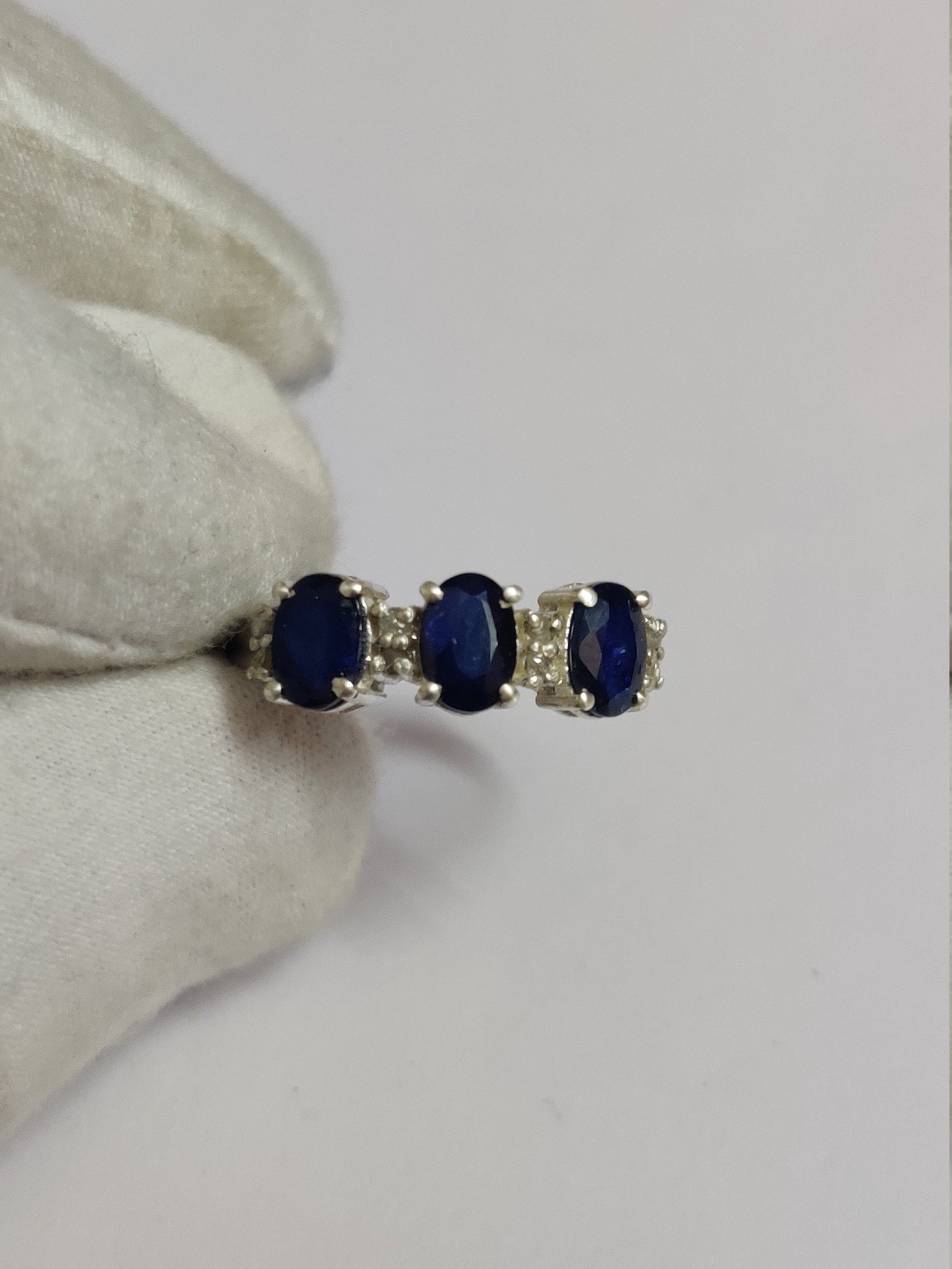 Silver Blue Sapphire Ring 3 Stone Blue Sapphire Ring 1.9 Ct Natural Blue Sapphire Band September Birthstone Ring Sapphire Promise Ring