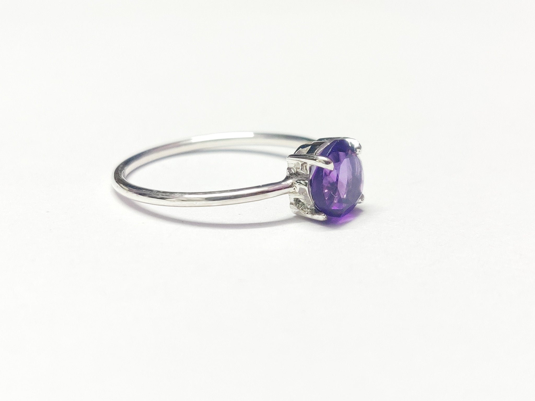 Silver Amethyst Ring Silver Amethyst Band 6 mm Round 1 Ct Amethyst Ring February Birthstone Ring Amethyst Stacking Ring Silver Dainty Ring