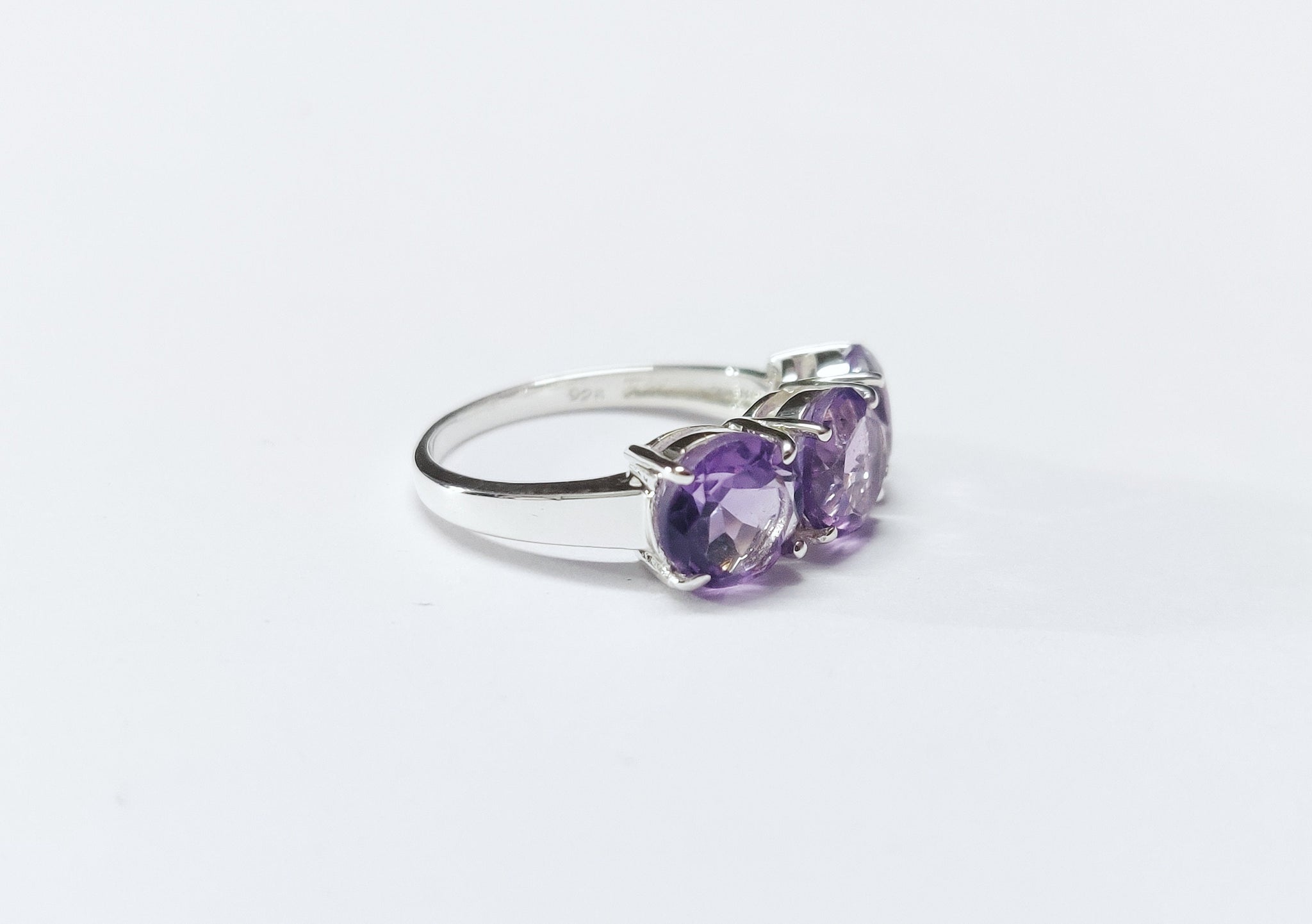 Silver Amethyst Ring Amethyst 3 Stone Ring 3.5 Ct Amethyst Ring Natural Amethyst Wedding Band Silver Amethyst Engagement Ring February Ring