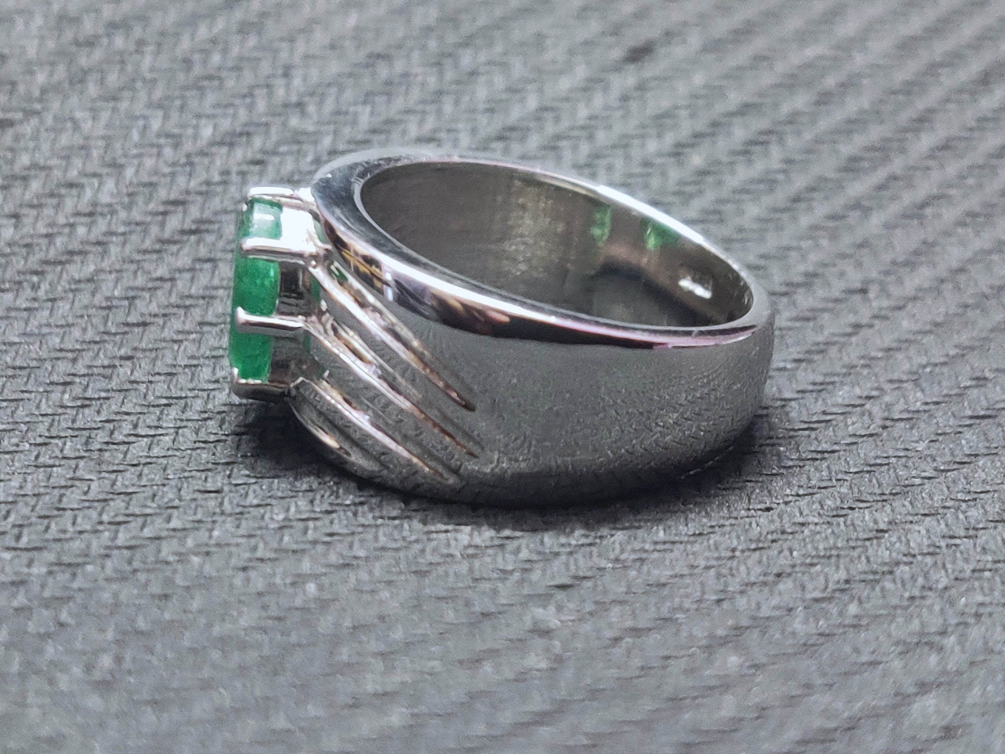 Emerald Mens Ring Natural Emerald Statement Ring 7x9 mm Oval 2.5 Ct Emerald Engagement Ring Sterling Silver Mens Emerald Wedding Band