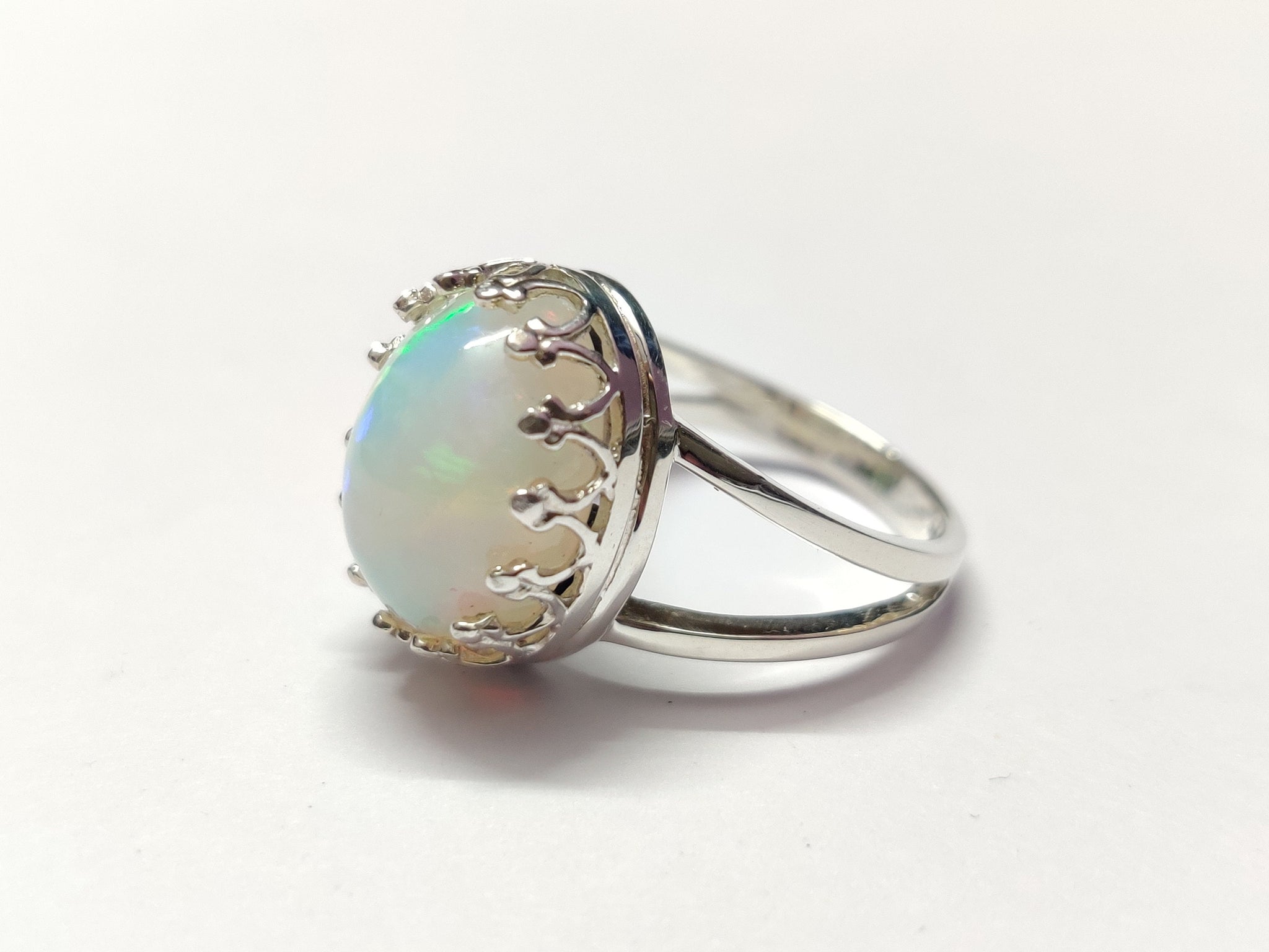 Opal Statement Ring Large Opal Ring 10x14 mm Oval Ethiopian Opal Engagement Ring 925 Silver Welo Opal Wedding Ring October Birthstone Ring
