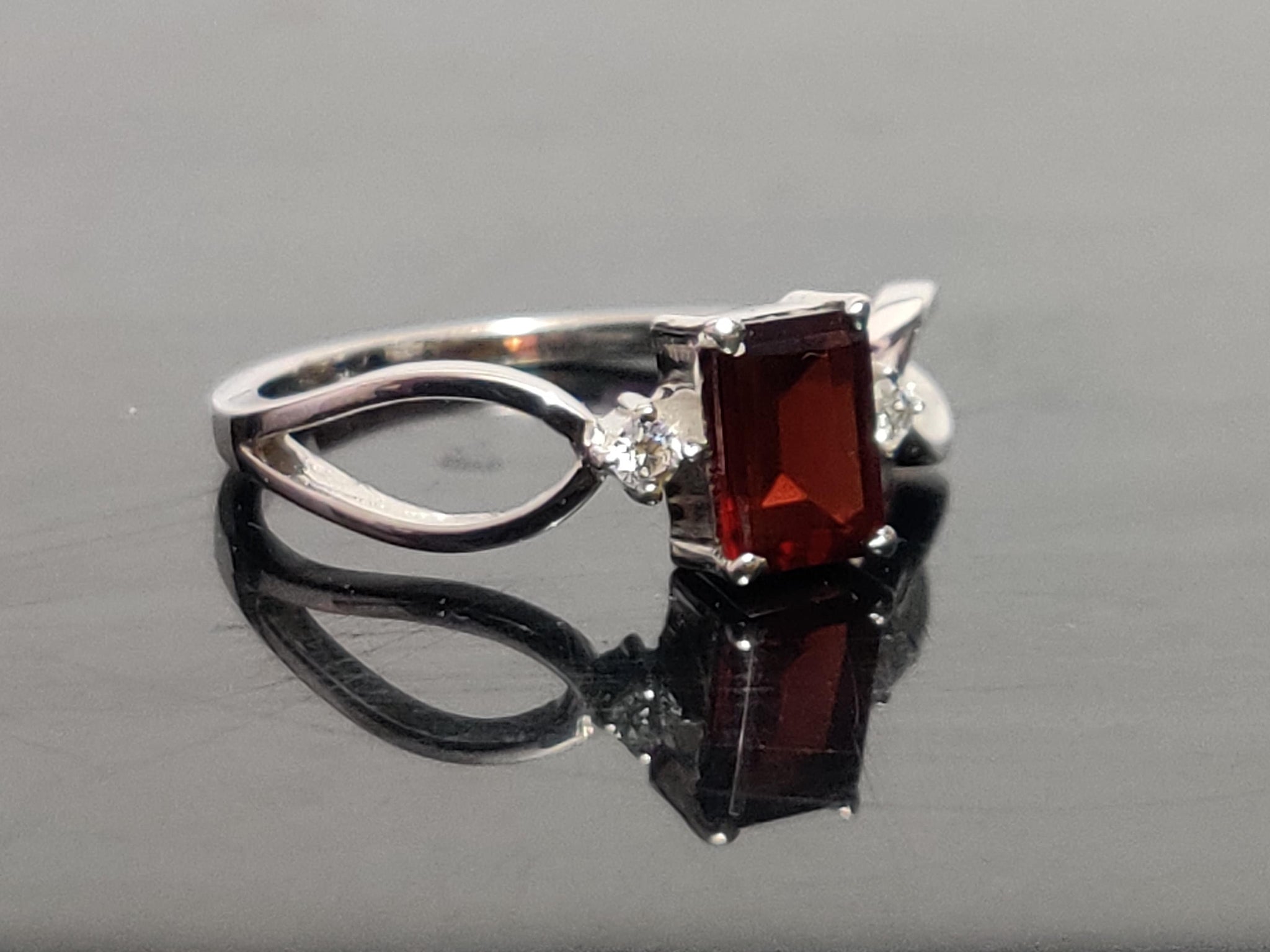 Garnet Promise Ring Natural Garnet Engagement Ring 5x7 mm Octagon Garnet Ring January Birthstone Ring 925 Silver Garnet Anniversary Ringg