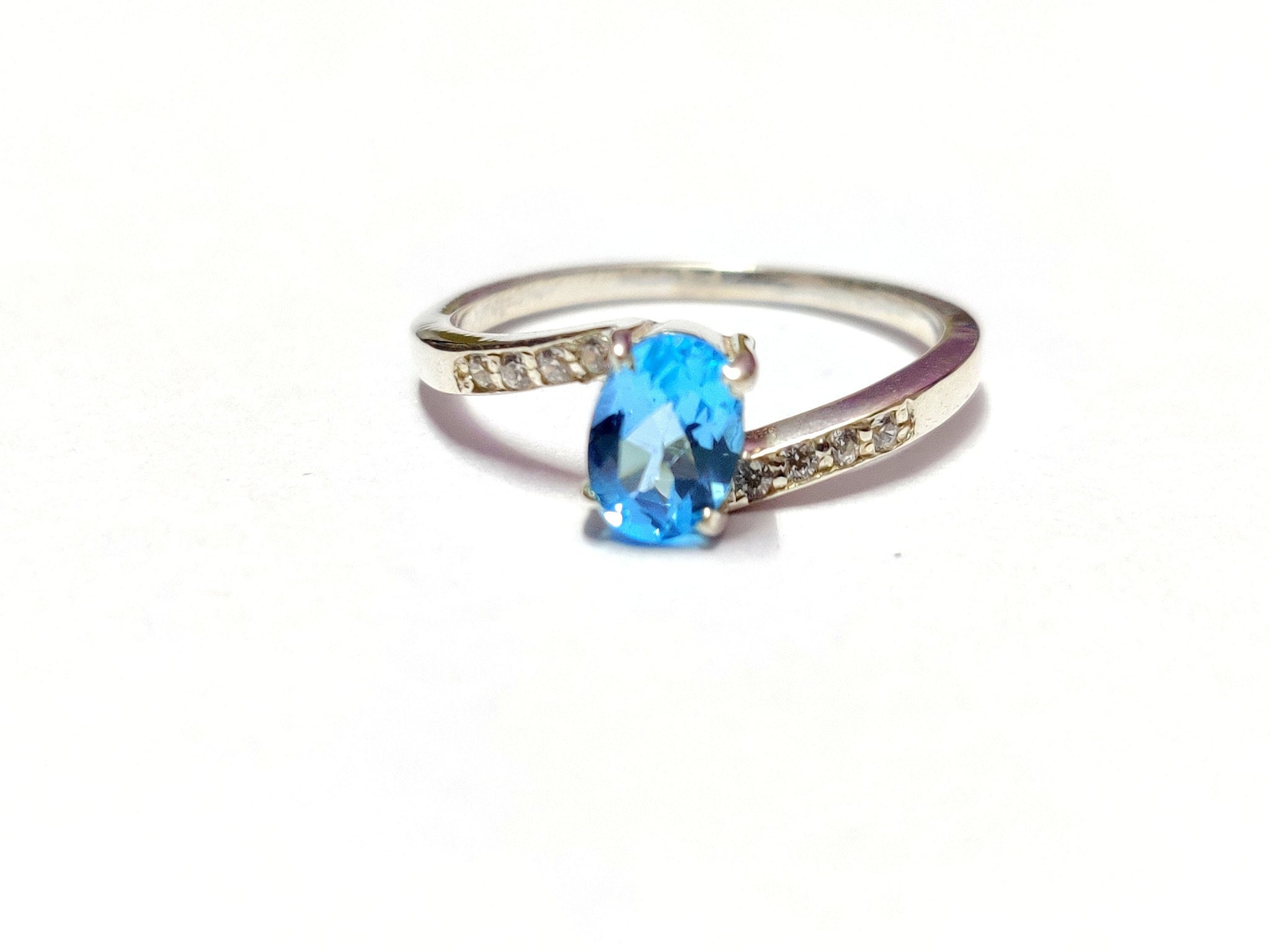 Twist Swiss Blue Topaz Birthstone Ring Designer Blue Topaz Promise Ring November Birthstone Ring 1 Ct Swiss Blue Topaz Ring Valentine Ring